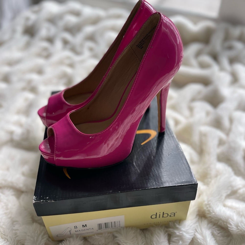 Diba Shoes Magenta Pumps